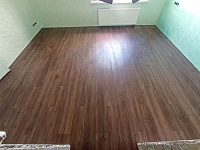 Укладка ПВХ плитки на клей-200м2